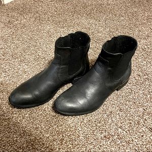 Black Leather Chelsea Boots with Silver Trim